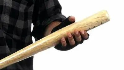 L'aggressione con la mazza da baseball