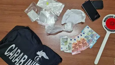 Sequestro di droga e soldi