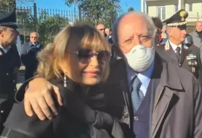 La consigliera regionale Maria Luigia Iodice e il presidente della Campania Vincenzo De Luca