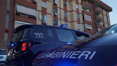 Blitz dei carabinieri nel rione Iacp