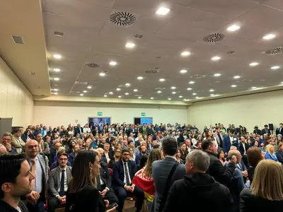 Un momento dell'apertura della campagna elettorale di Forza Italia