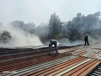Grosso incendio nella Valle di Suessola