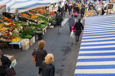La fiera settimanale di Sessa Aurunca