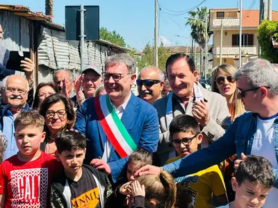 Il taglio del nastro della pista ciclopedonale
