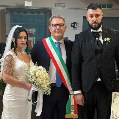 Scatta l'appello del sindaco di Cesa, Enzo Guida dopo la scomparsa dei neo sposi