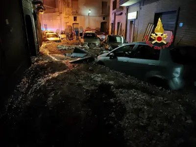 Il fango e detriti assediano San Felice