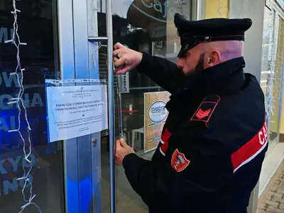 Chiusura del bar a San Marcellino