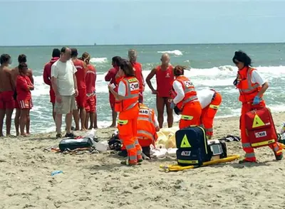La tragedia sulla spiaggia di Baia Domizia