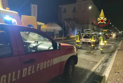 L'intervento dei vigili del fuoco a Maddaloni