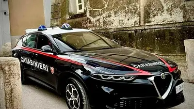 Tenta il suicidio, carabinieri lo salvano