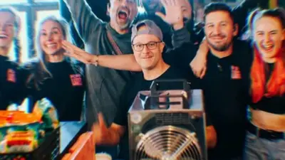 La foto di Danilo nel post dei colleghi