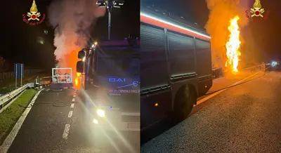 Autoarticolato distrutto dalle fiamme