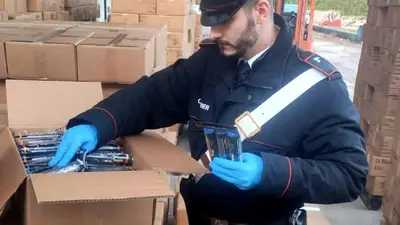 I carabinieri sequestrano i petardi