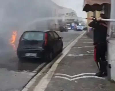 L'incendio dell'auto