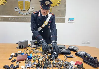 L'operazione dei carabinieri