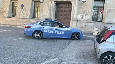 La volante della polizia