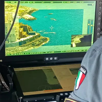 Operazione in volo per monitorare le coste del litorale