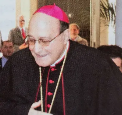 Il vescovo Mario Milano