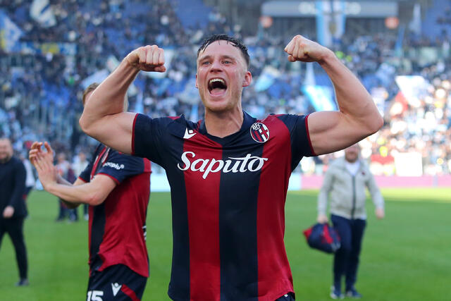 Napoli, visite mediche per Beukema
