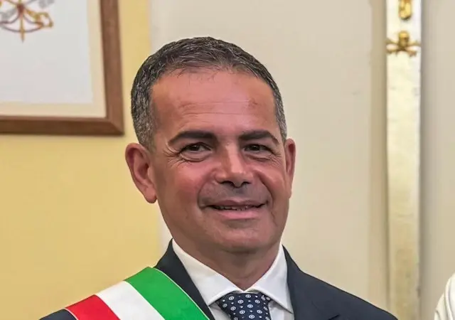 Vitulazio, Valditara inaugura palestra e sala consiliare