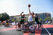 THE MINALS: CHAPTER 1 - SLUMS DUNK E BASKET IN CARROZZINA, UN PIENO DI STORIE